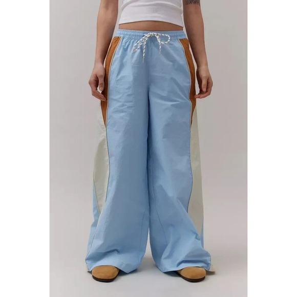 NEW BDG Adrienne Wide Leg Track Pants M Nylon Color Block Blue Tan White - Picture 2 of 11